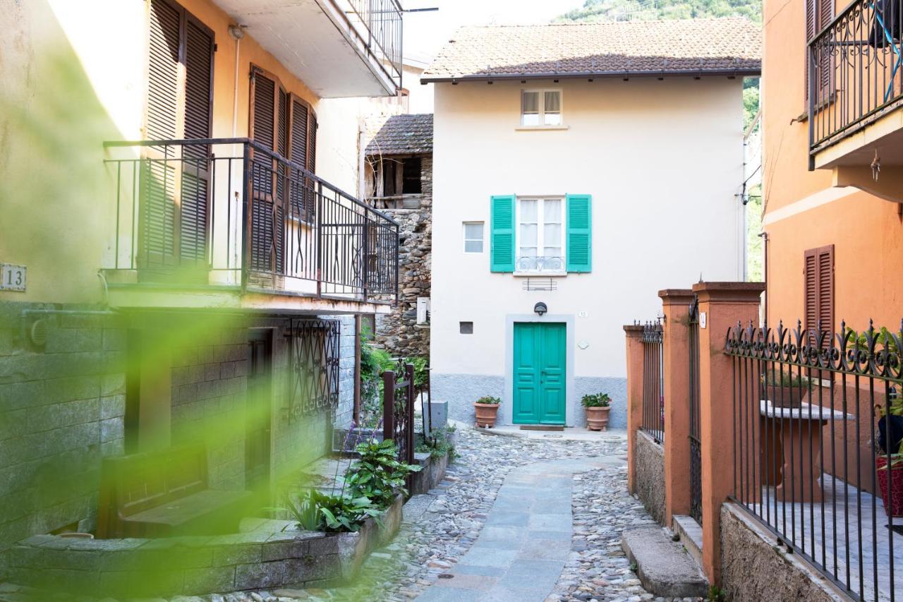 Charming Moment Di Villa Porta - Borgo Antico Luino Buitenkant foto